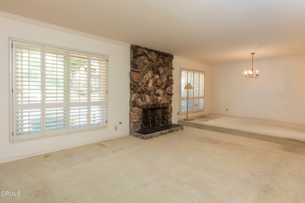 Property Photo:  1047 Warwick Avenue  CA 91360 