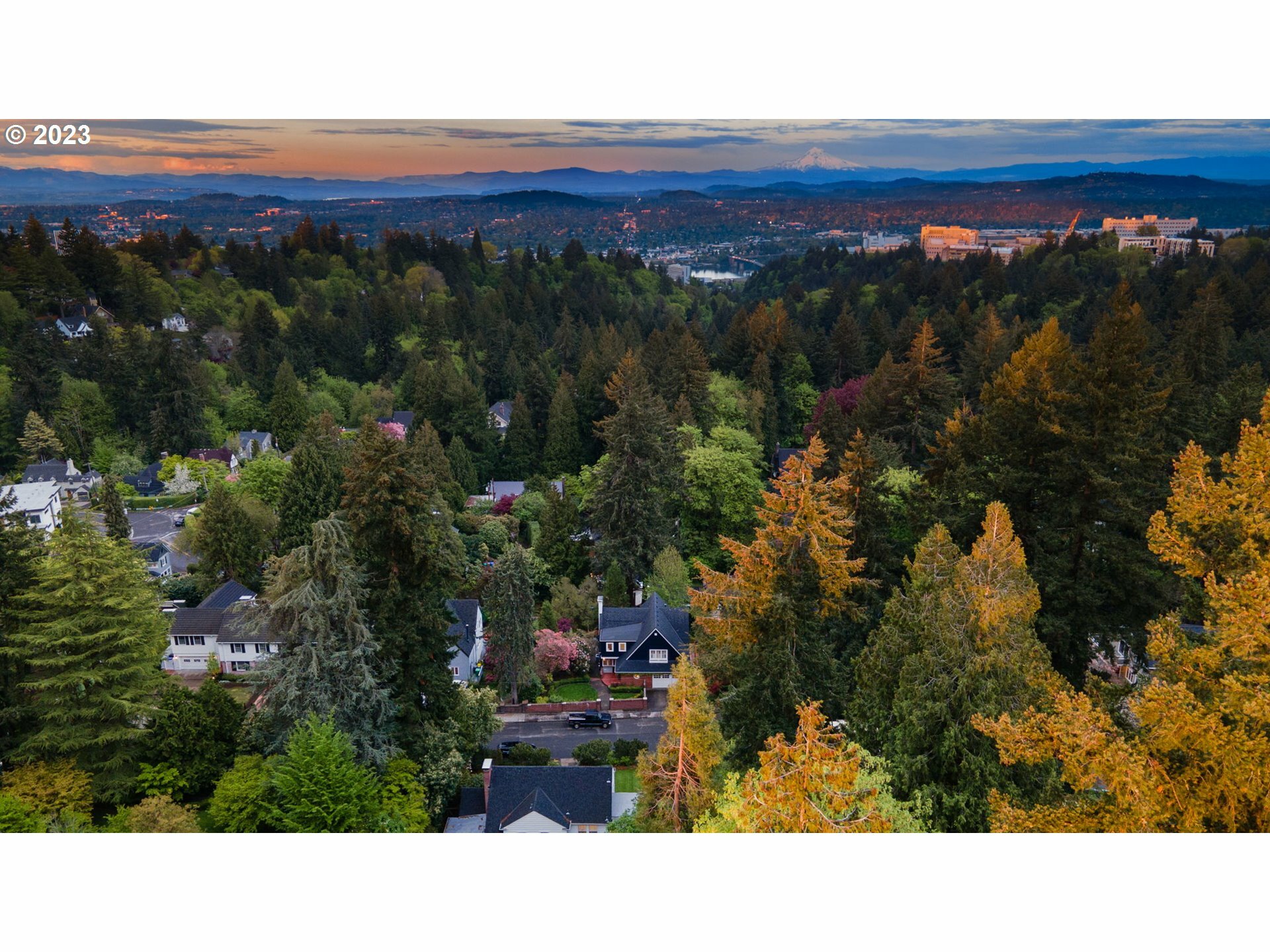 2444 SW Arden Rd  Portland OR 97201 photo