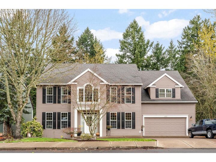 13557 SW Essex Dr  Tigard OR 97223 photo