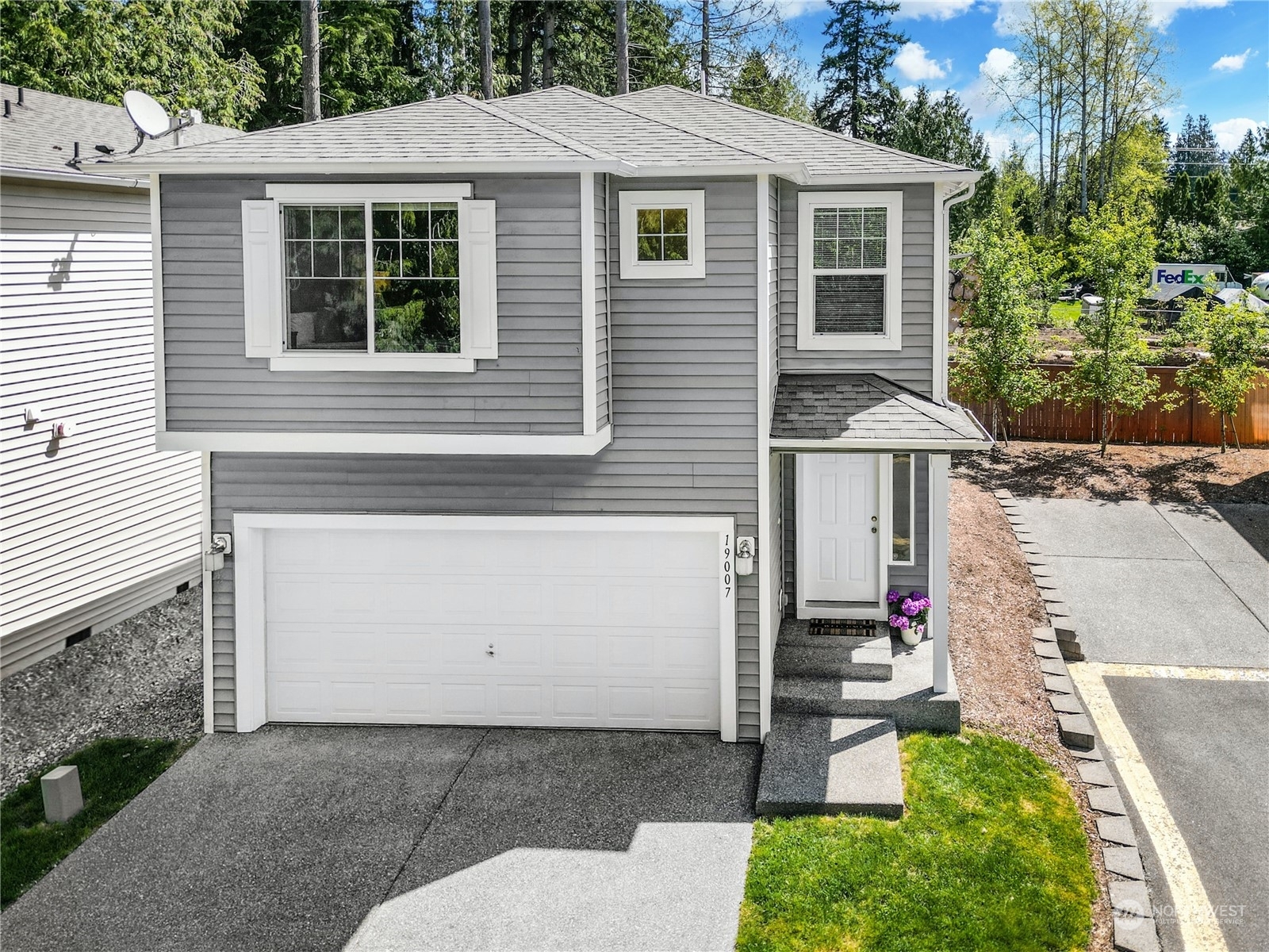 Property Photo:  19007 25th Drive SE  WA 98012 