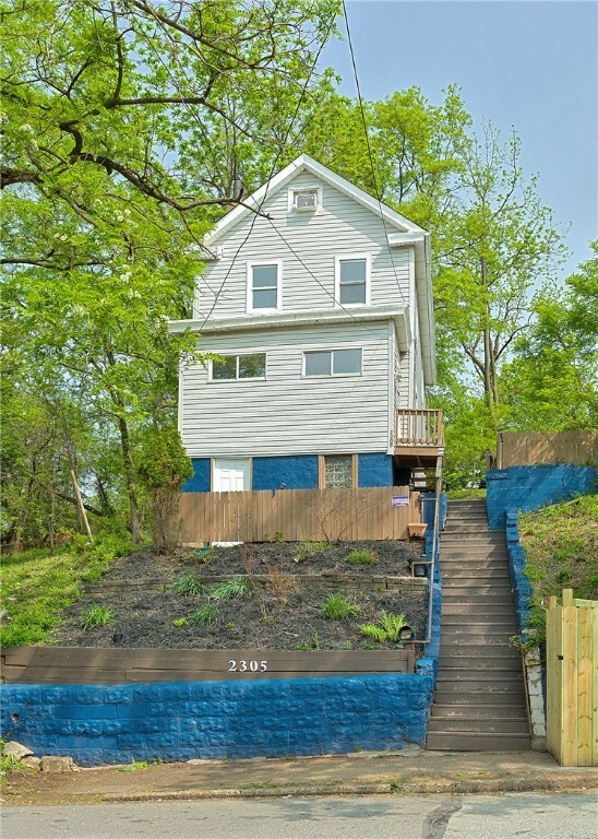 Property Photo:  2305 Patterson Ave  PA 15218 