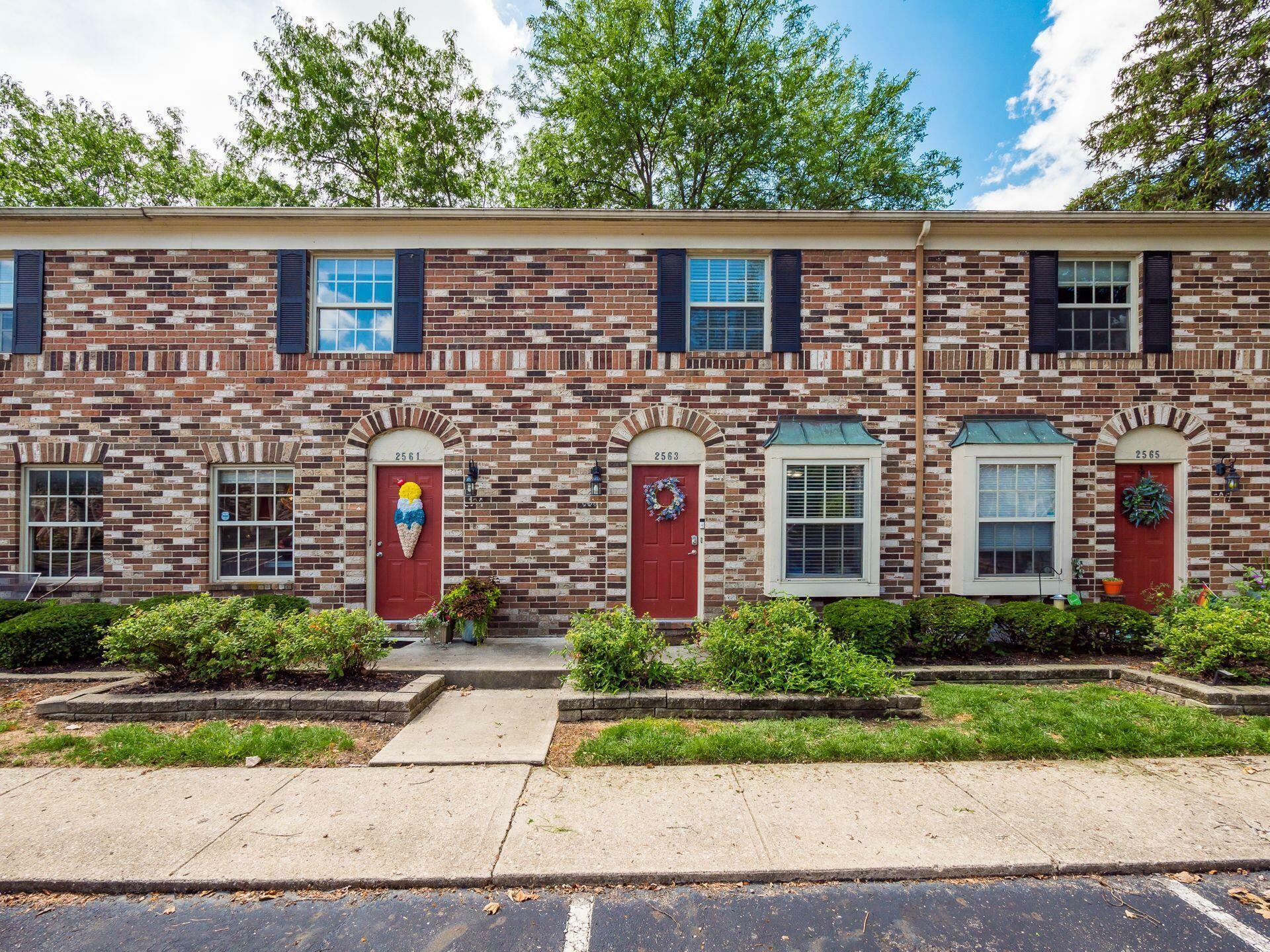Property Photo: 2563 Scioto View Lane OH 43221