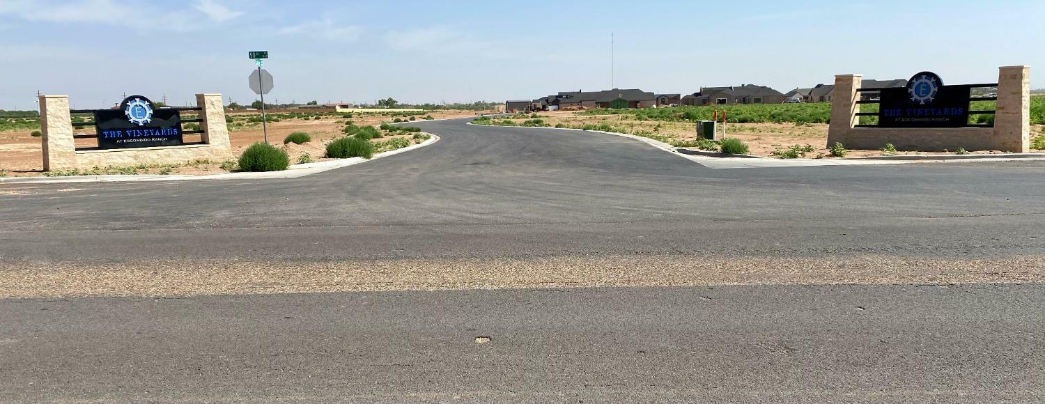 Property Photo: 7836 47th TX 79407