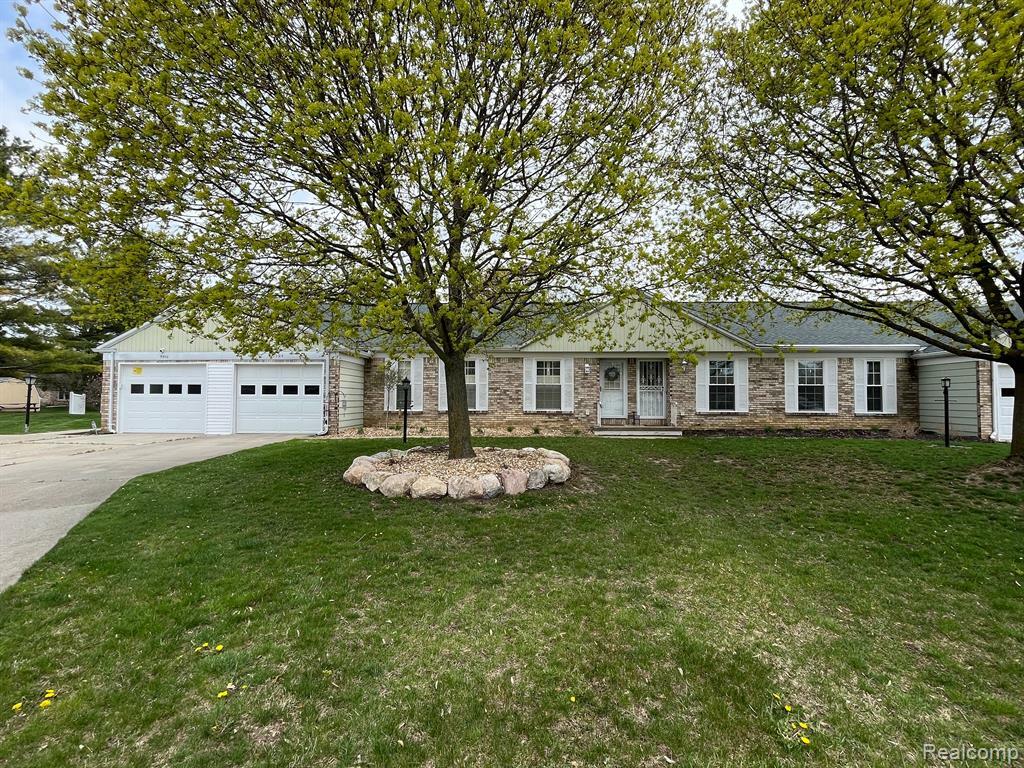 Property Photo:  5304 Vineyard  MI 48433 