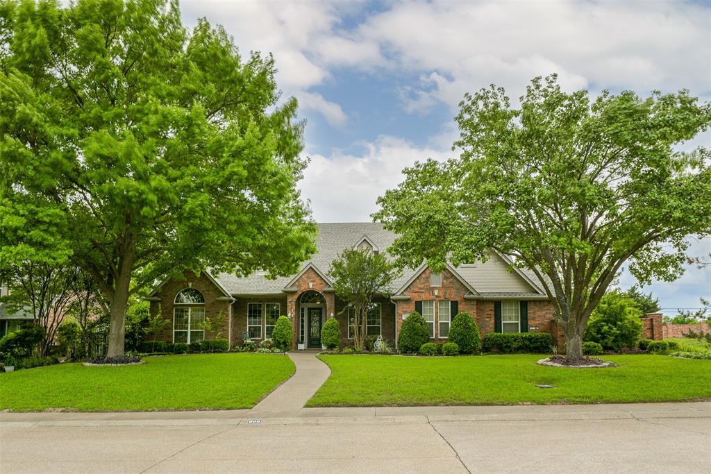 Property Photo: 608 Forest Edge Lane TX 75154