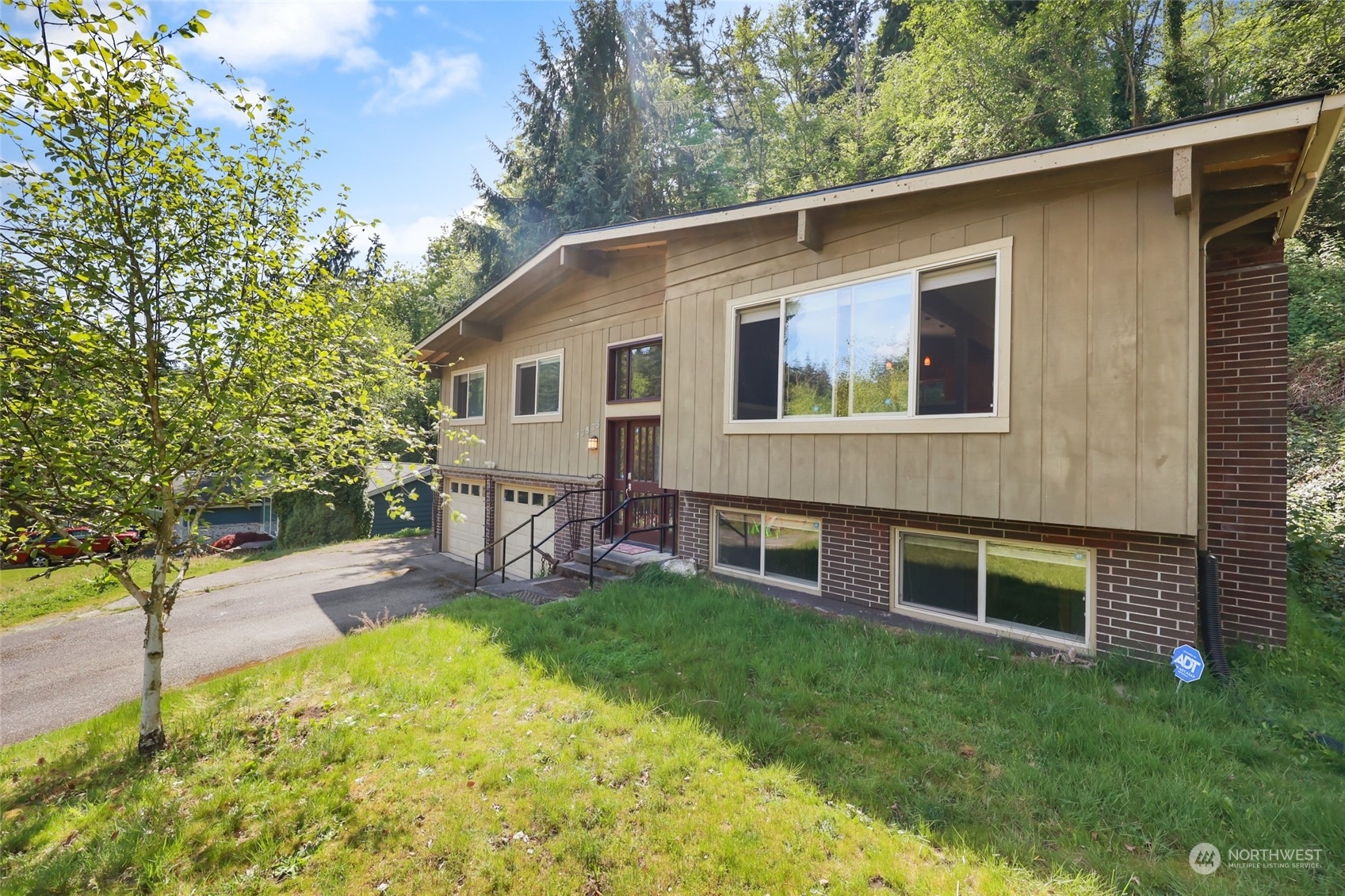 Property Photo:  13835 17th Avenue SW  WA 98166 