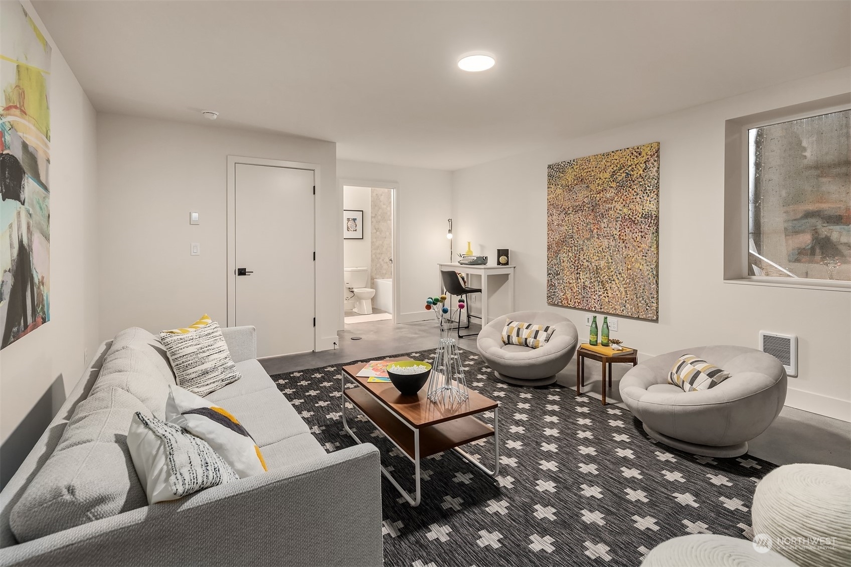Property Photo: 8551 Evanston Avenue N WA 98103