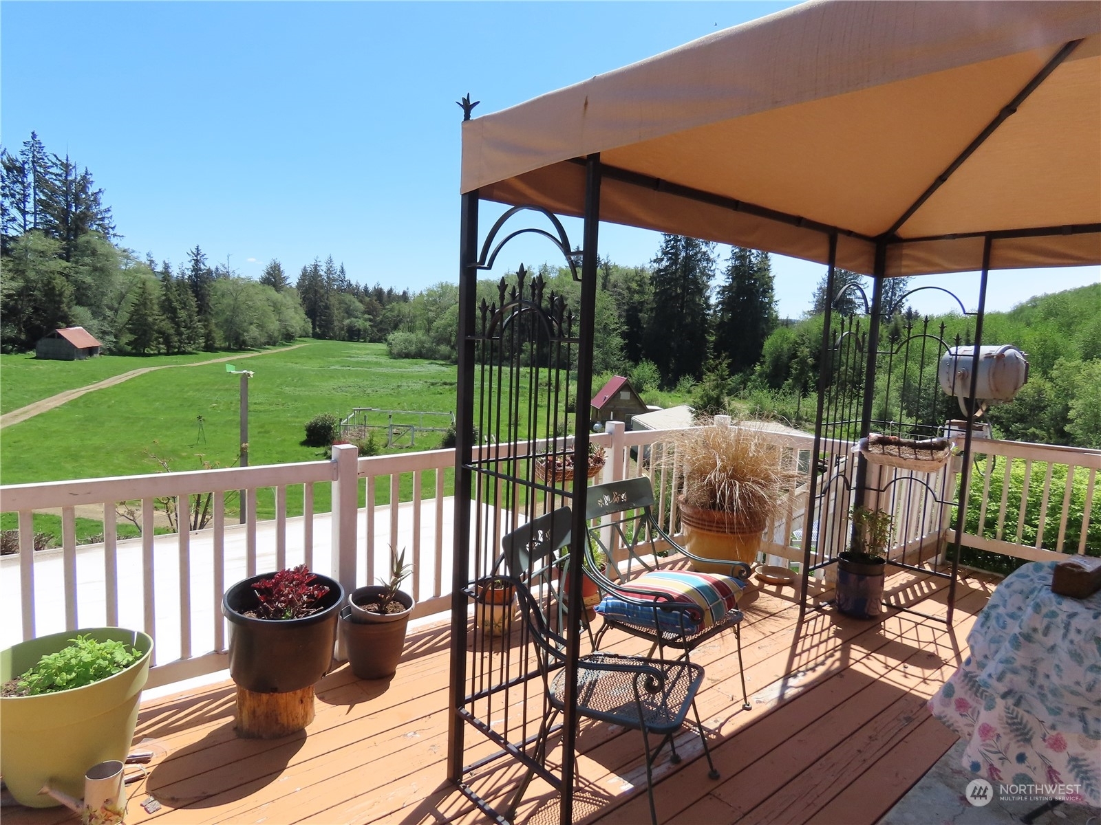 Property Photo:  47 N Nemah Road E  WA 98586 