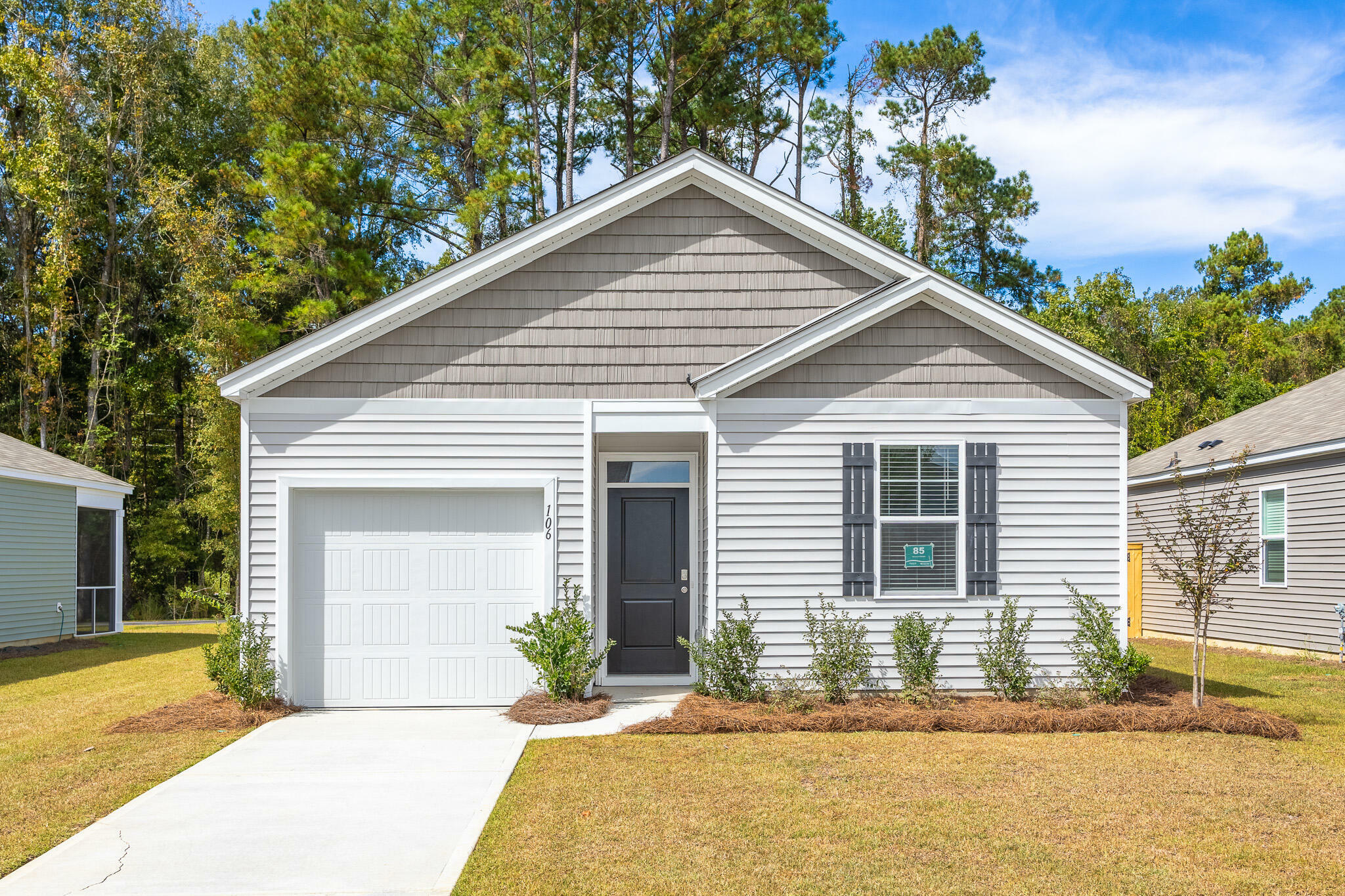 Property Photo:  106 Woodvine Way  SC 29483 