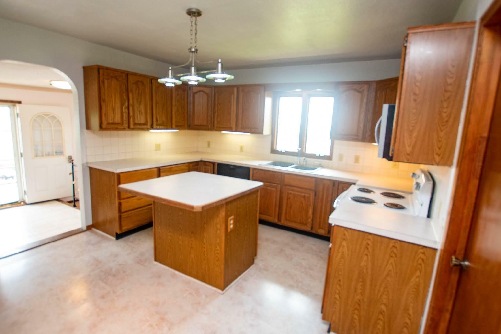 Property Photo: 3190 Saratoga Avenue IA 50130