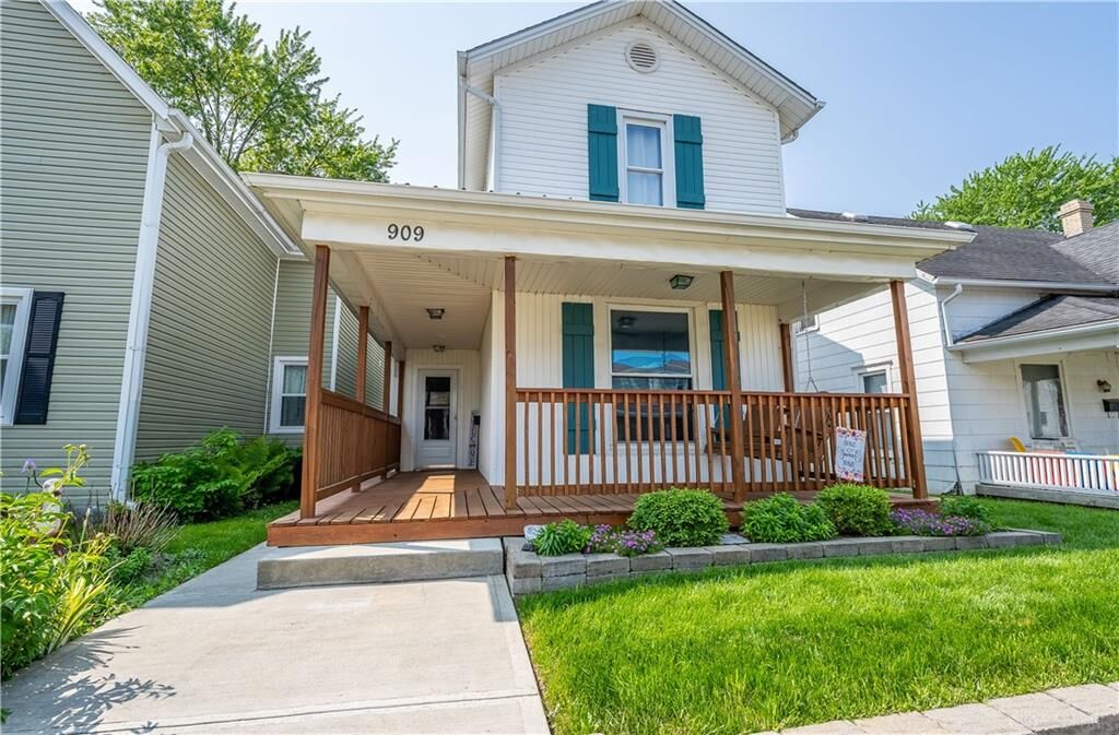Property Photo: 909 W High Street OH 45356