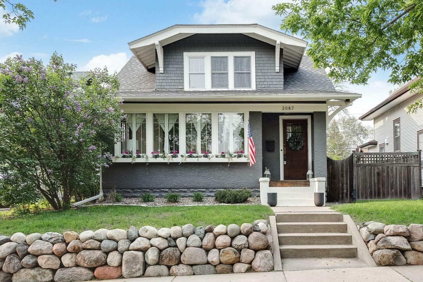 Property Photo:  2087 Princeton Avenue  MN 55105 