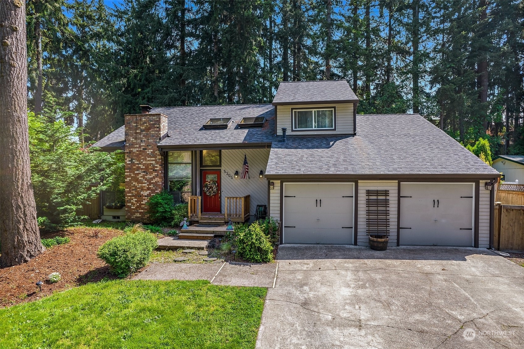 Property Photo:  5305 191st Avenue Ct E  WA 98391 