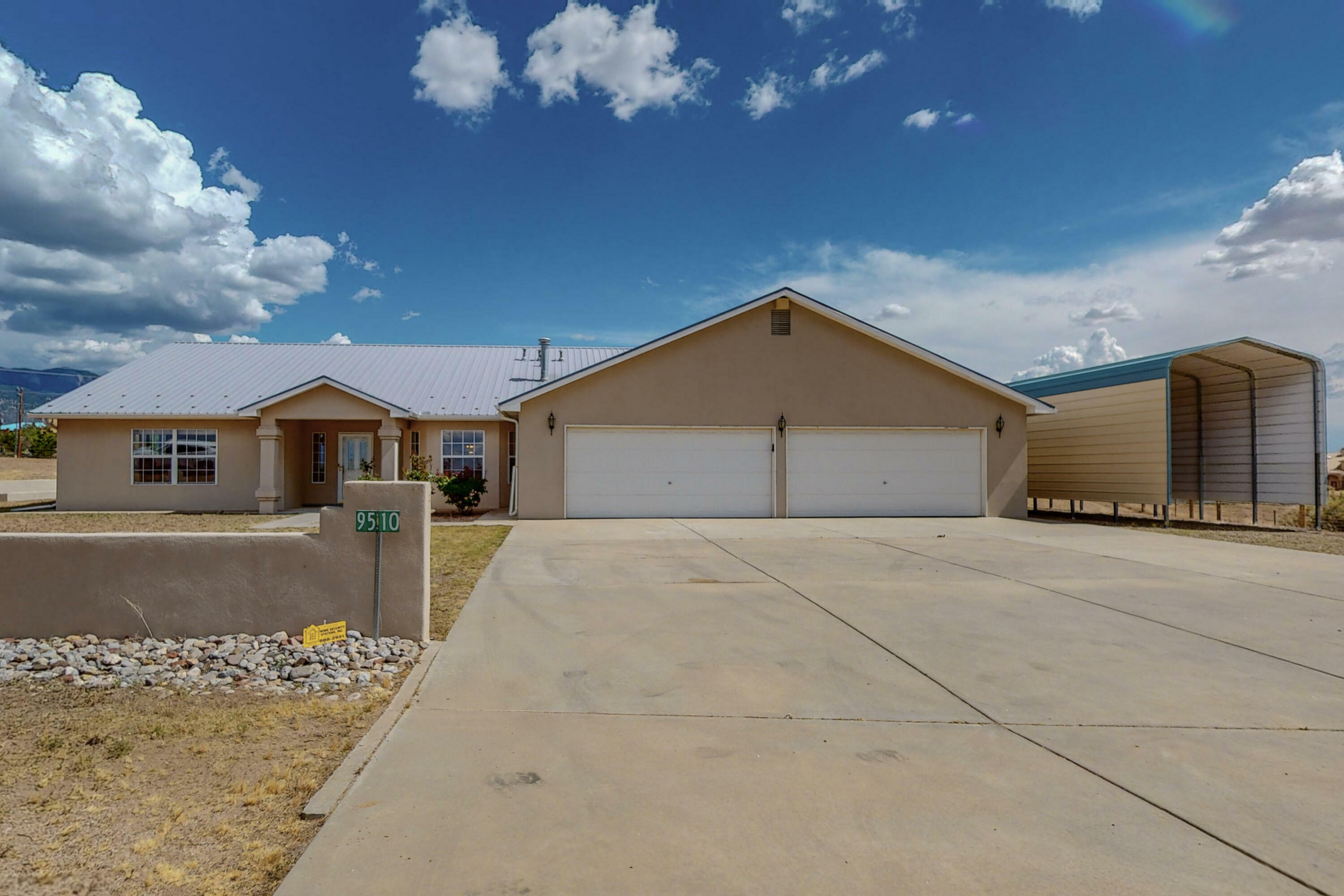 Property Photo:  9510 Signal Avenue NE  NM 87122 