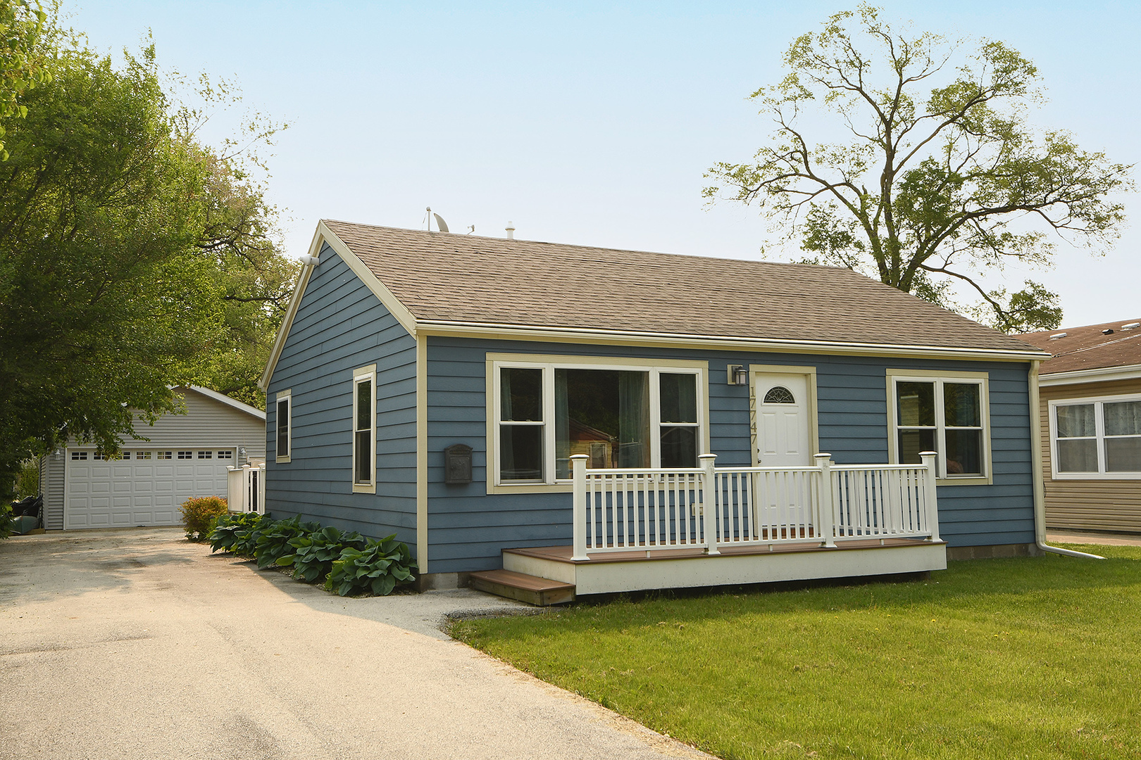 Property Photo: 17747 66th Court IL 60477