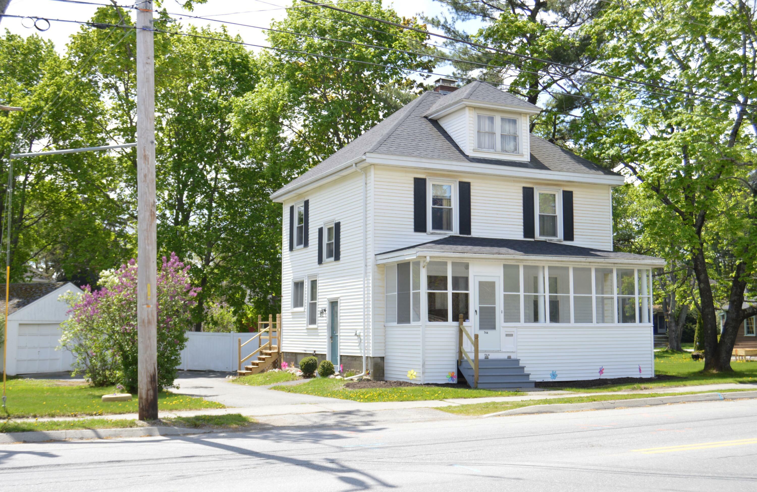 Property Photo:  744 Hammond Street  ME 04401 