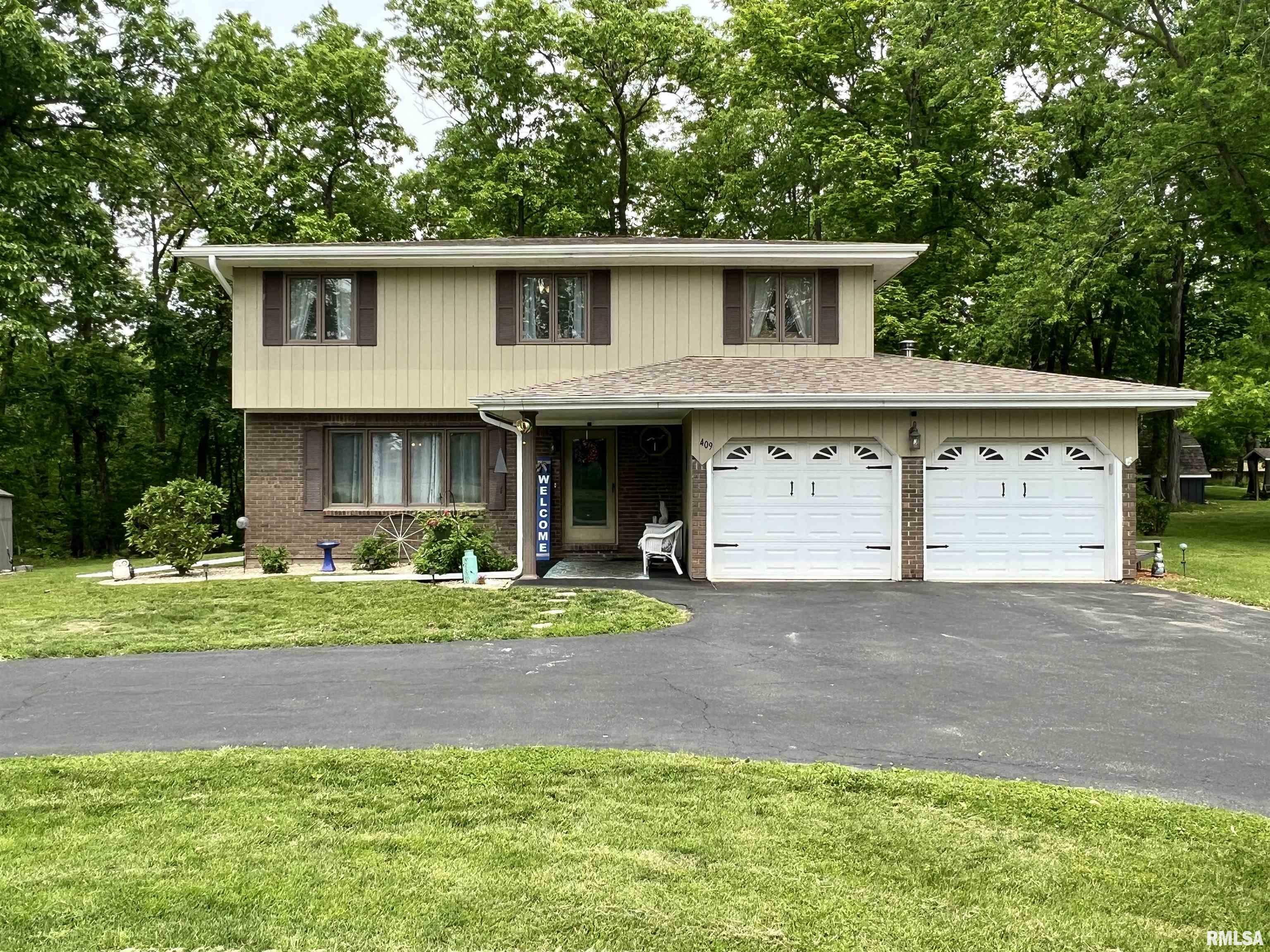 Property Photo: 409 Knox Hwy 26 IL 61401