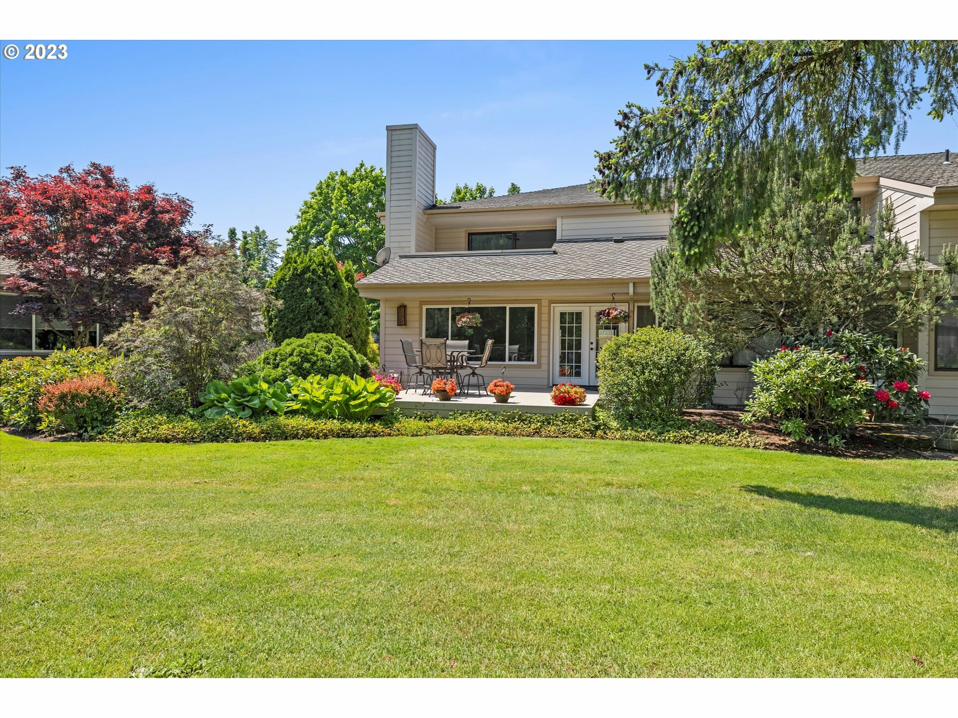 Property Photo: 32100 SW Boones Bend Rd OR 97070
