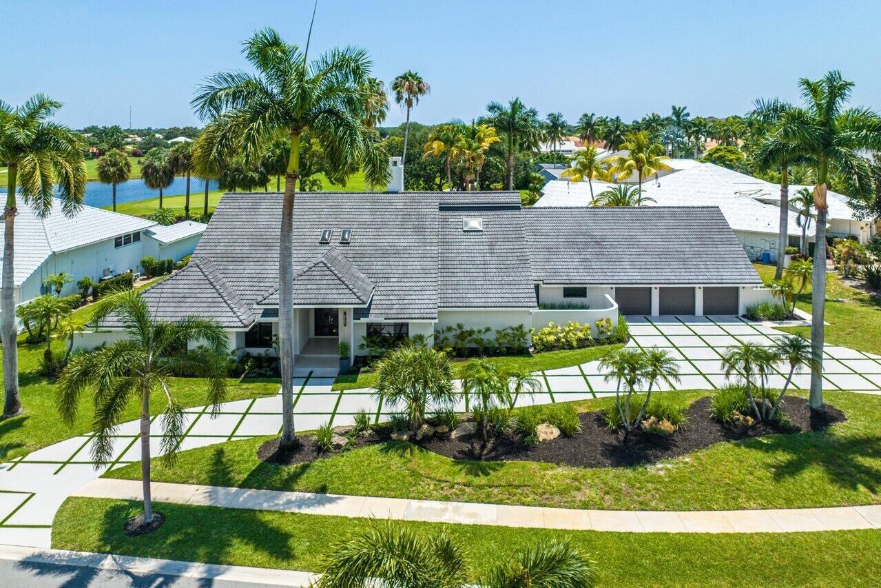 Property Photo: 4863 Bocaire Boulevard FL 33487