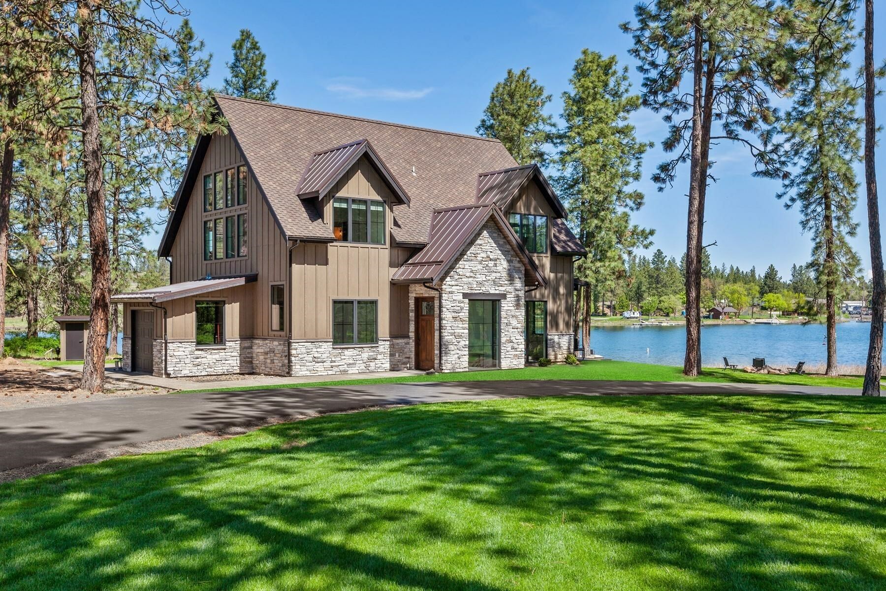 Property Photo: 16706 W Williams Lake Rd WA 99004