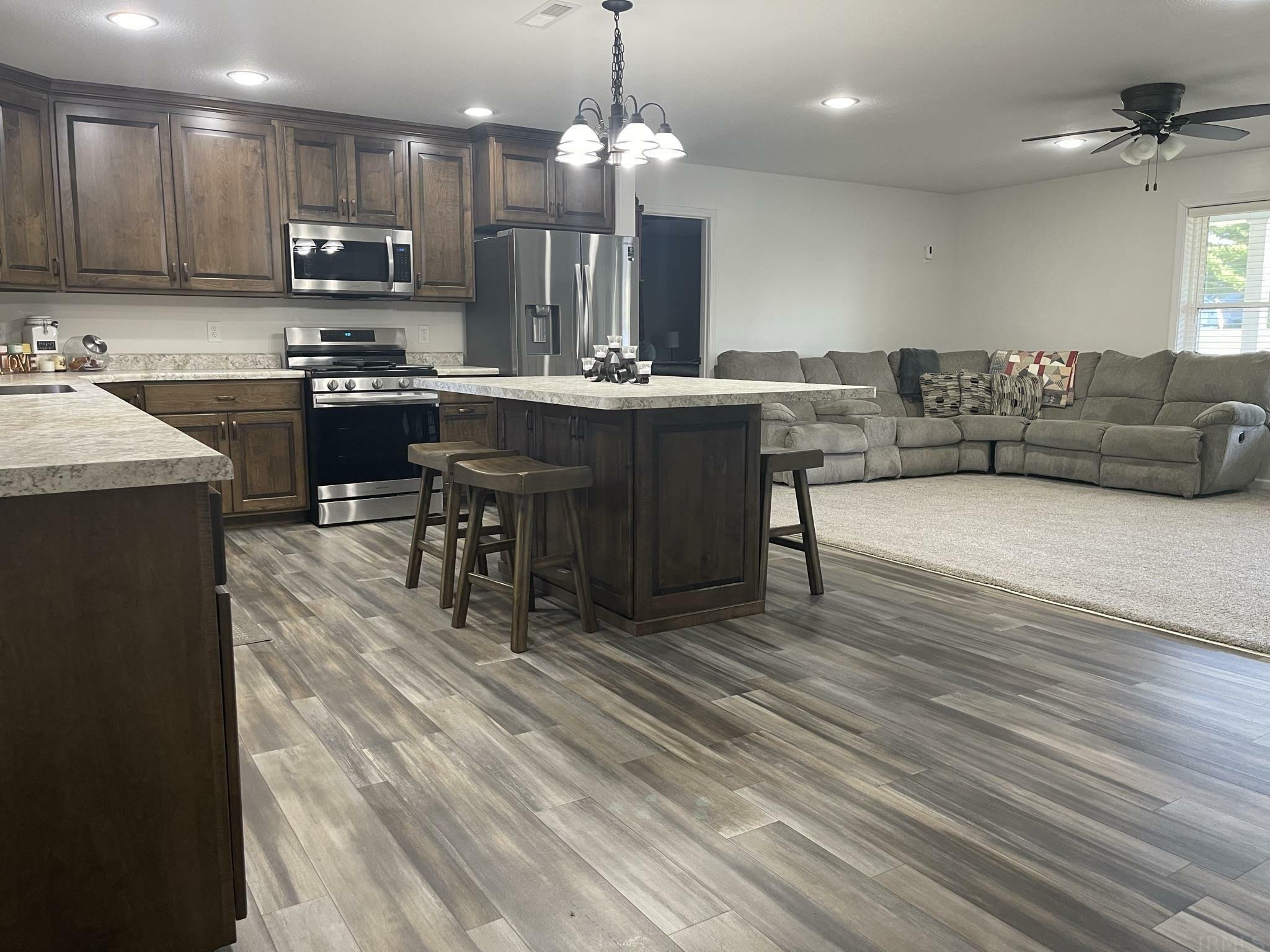 Property Photo: 4284 W Albion Road IN 46701