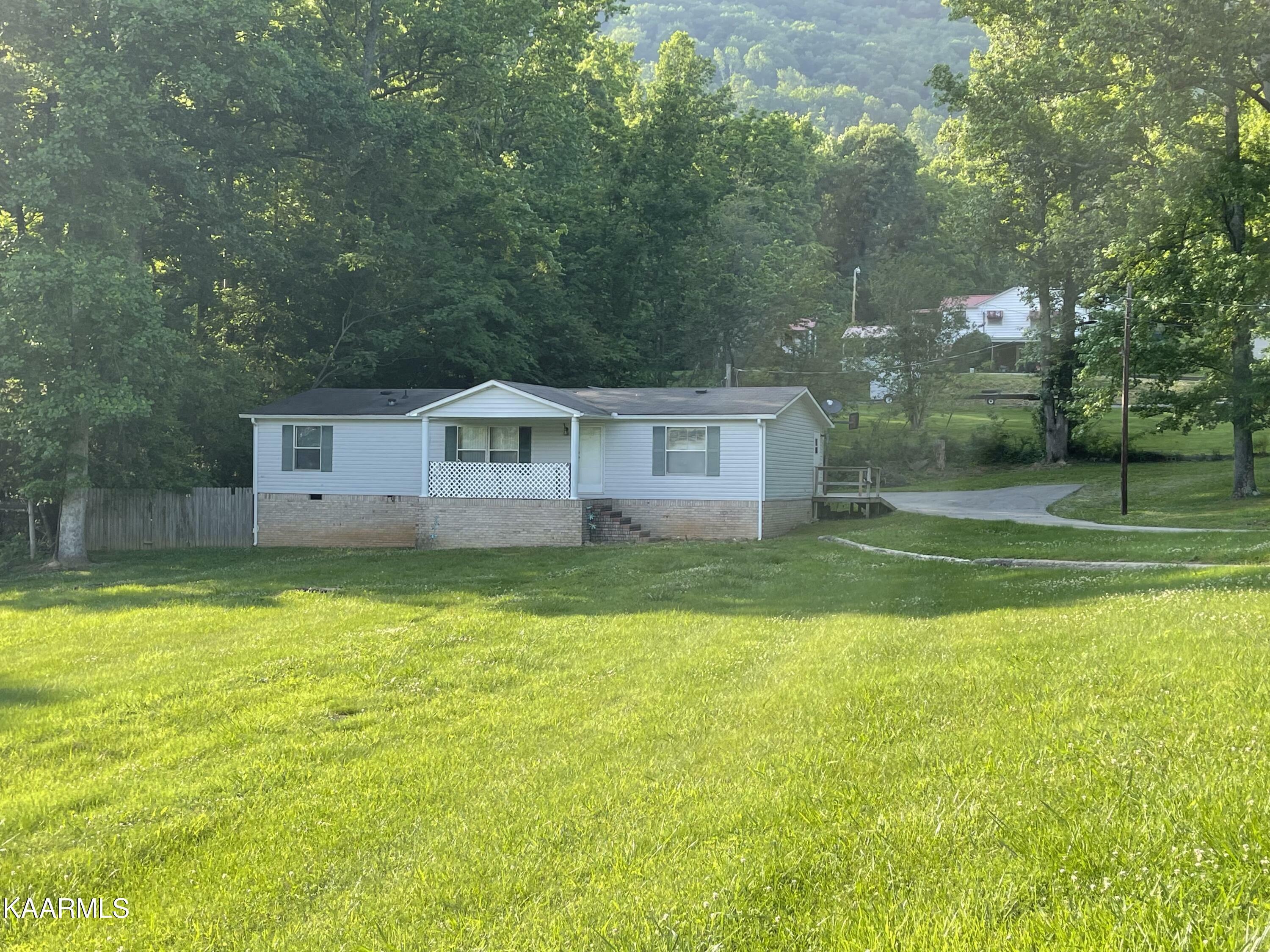 119 Zeni Ln  Harriman TN 37748 photo