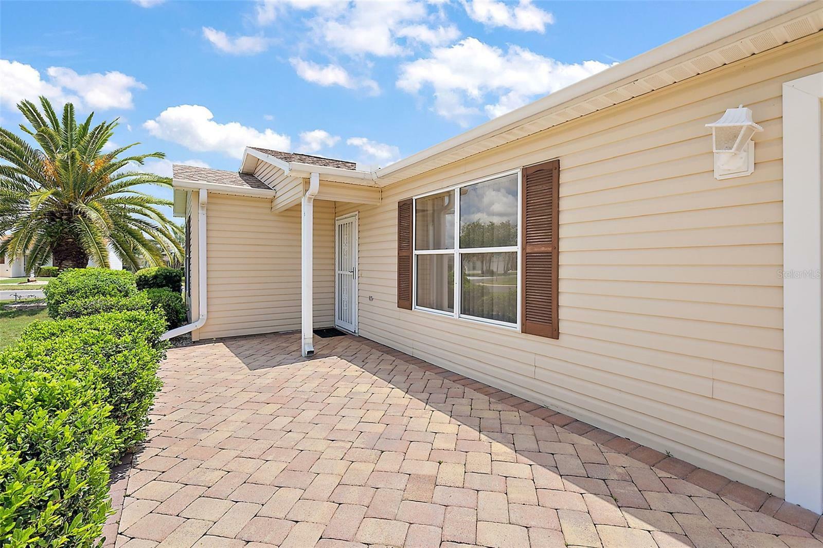 Property Photo:  1505 Las Pacos Court  FL 32162 