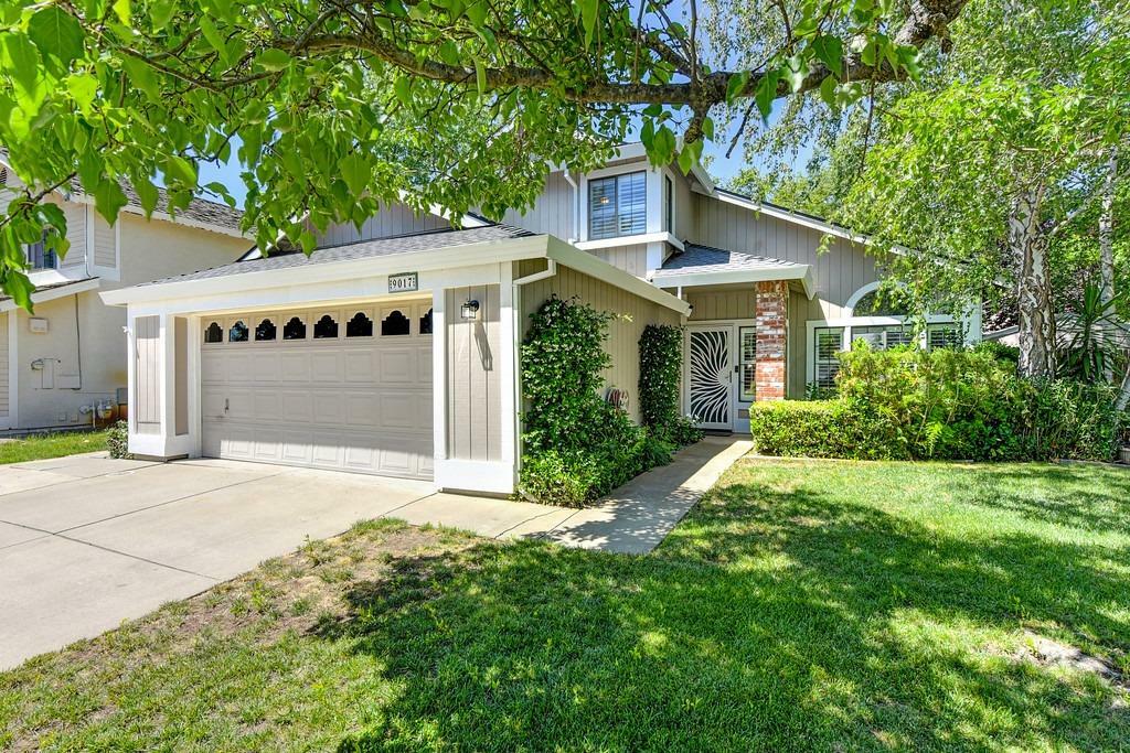 Property Photo: 9017 Laguna Place Way CA 95758