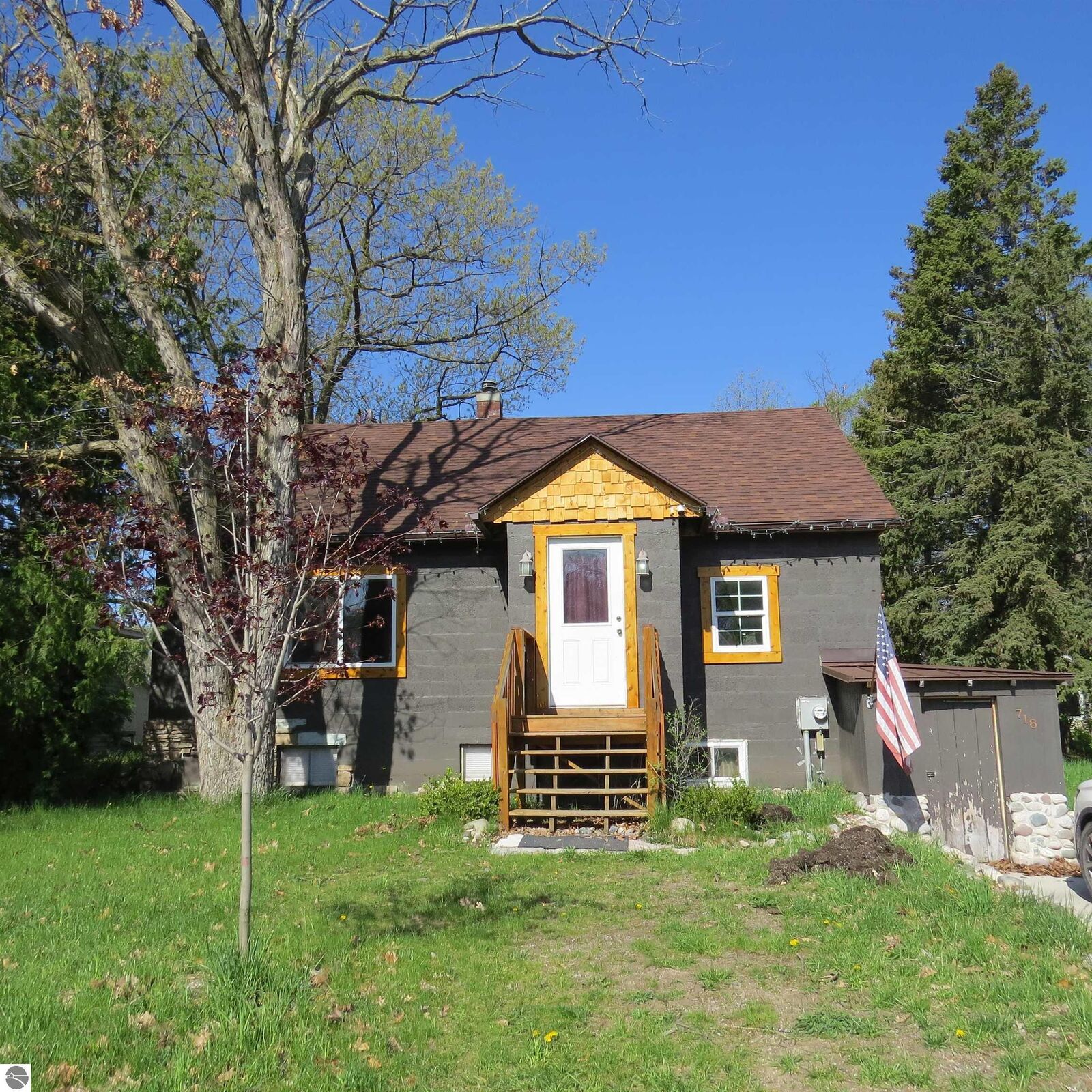 Property Photo: 718 Barlow Street MI 49686