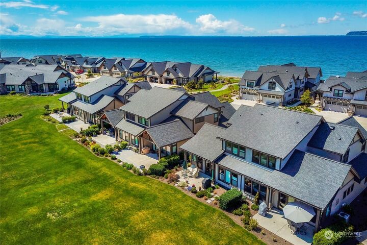 Property Photo: 9412 Turnstone Lane 24 WA 98230