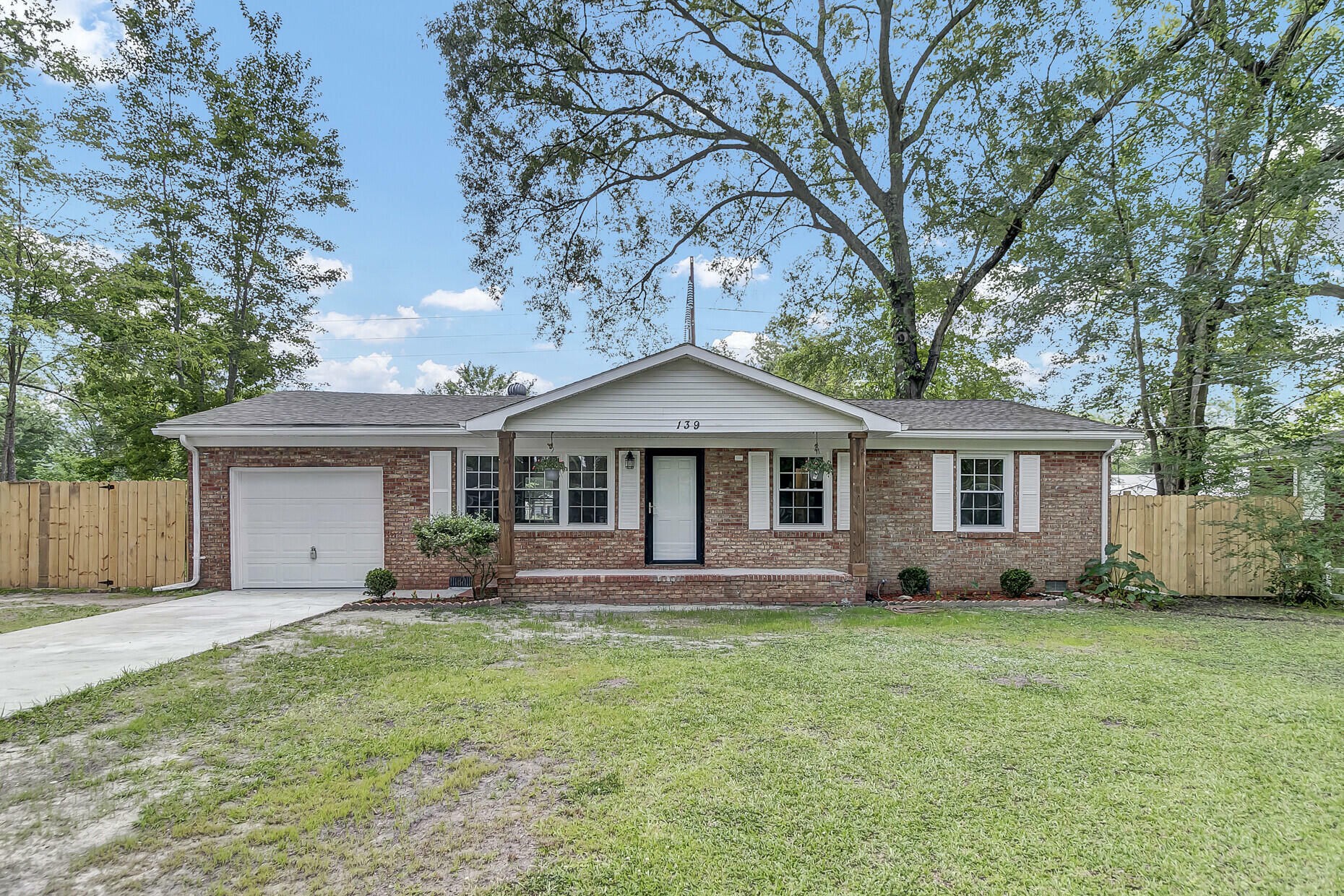 Property Photo: 139 Harvey Avenue SC 29445
