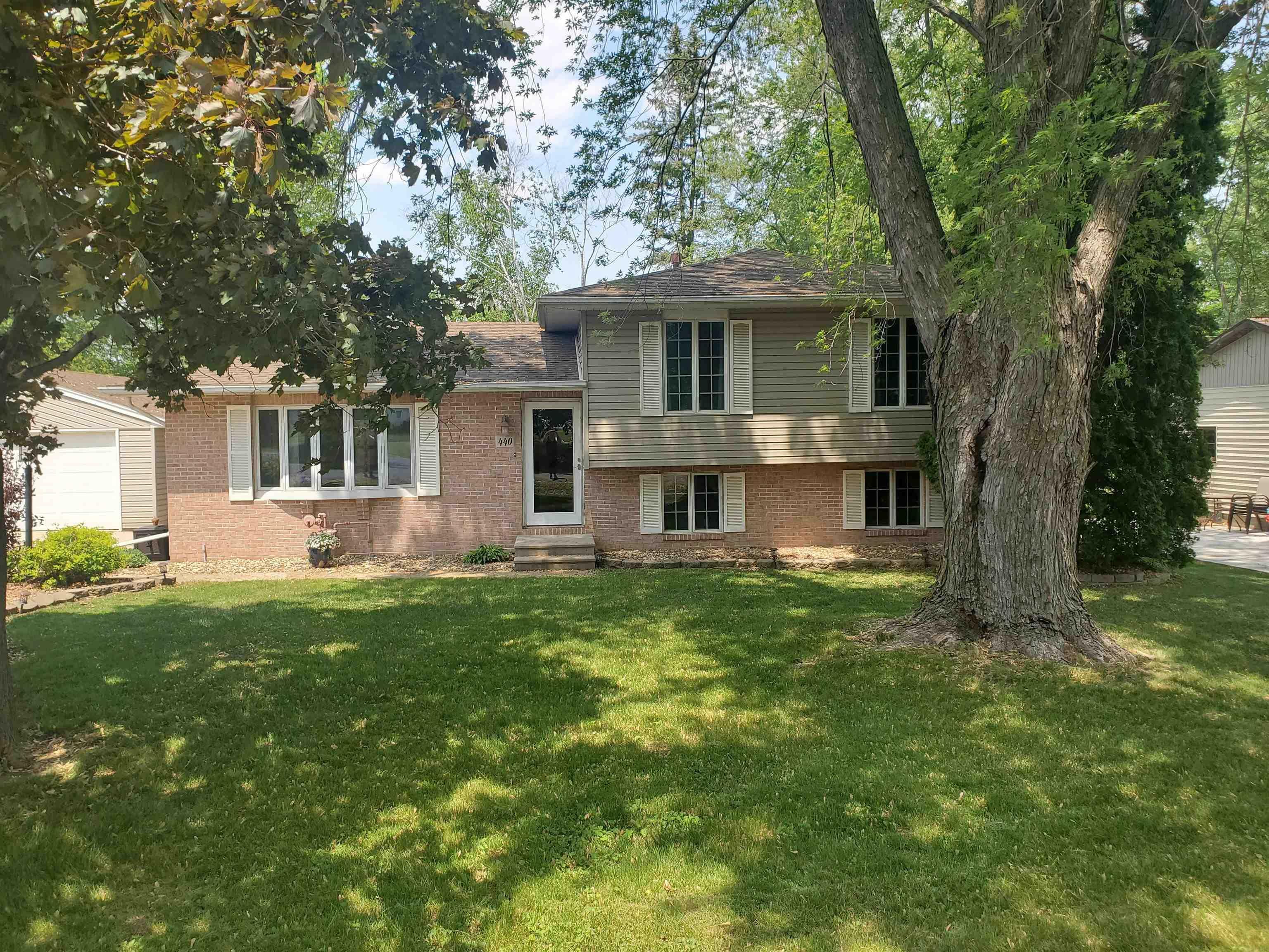 Property Photo:  440 W Central Street  IA 50667 