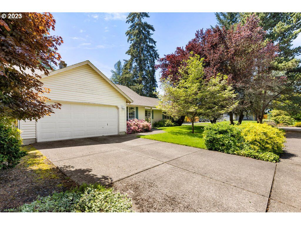 Property Photo:  321 NW 8th St  WA 98604 