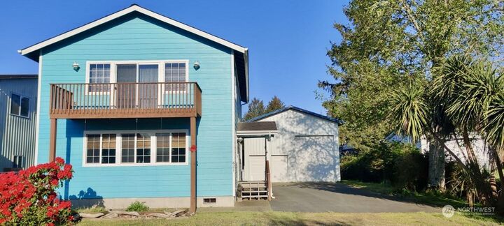 621 N Ocosta Street  Westport WA 98595 photo