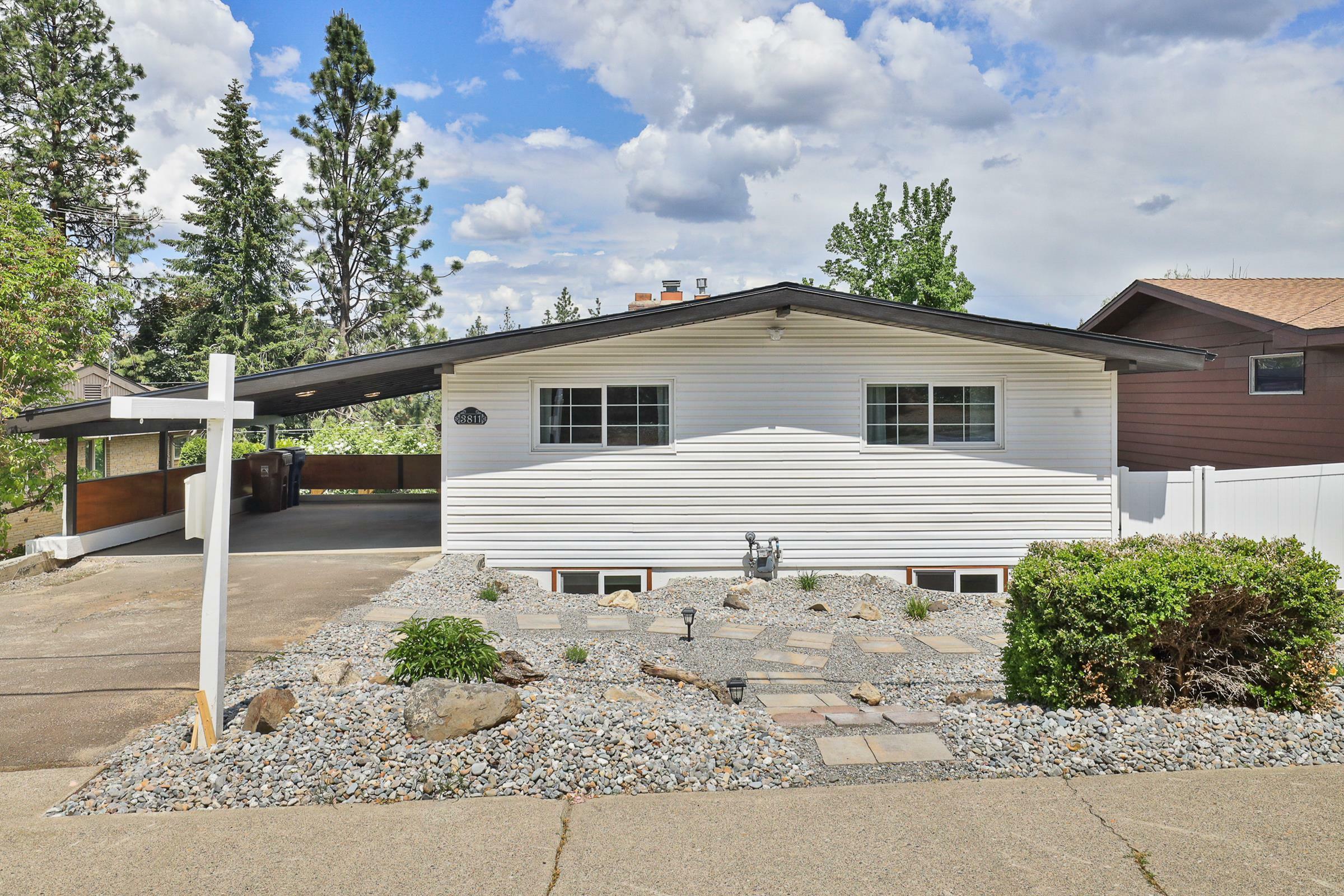 Property Photo: 3811 E 16th Ave WA 99223