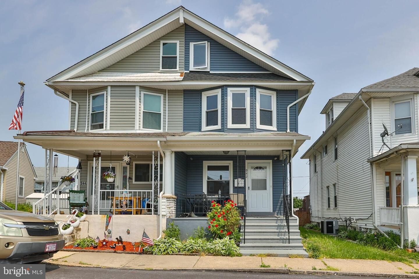 Property Photo:  942 Fernwood Street  PA 18018 