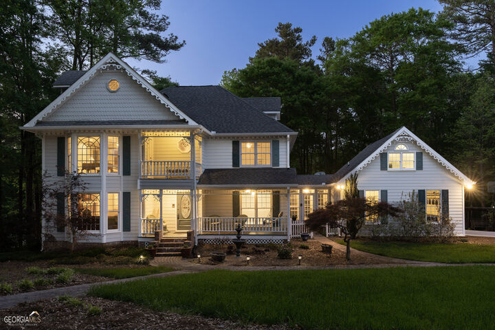 2762 Cliffview Drive SW  Lilburn GA 30047 photo