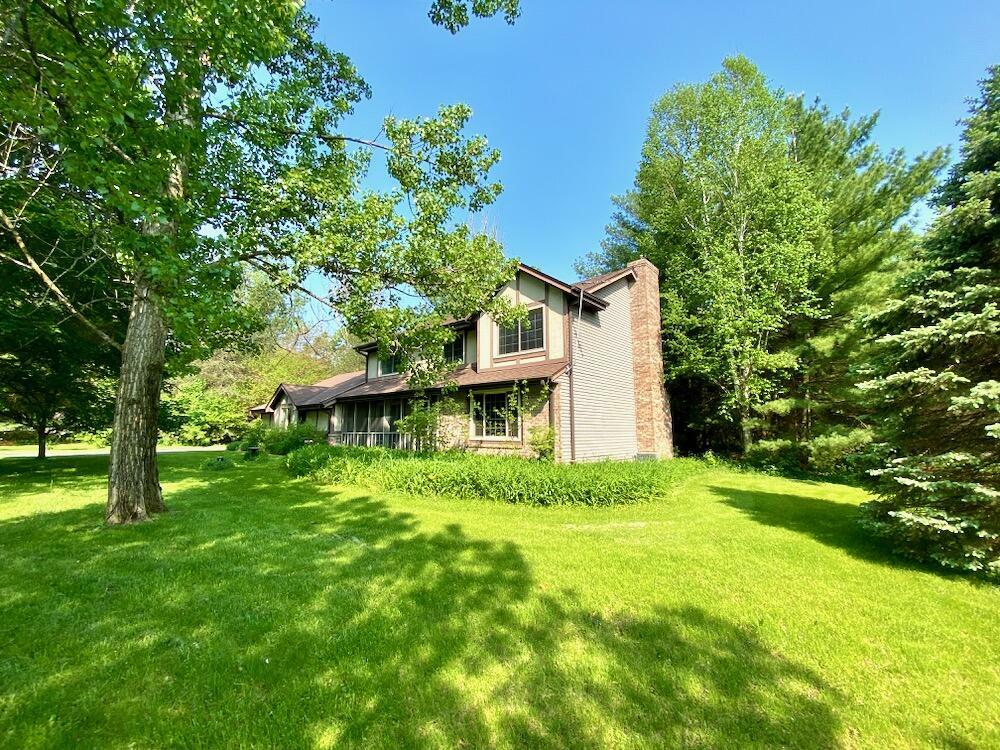 Property Photo: 261 Wakefield Downs - WI 53183