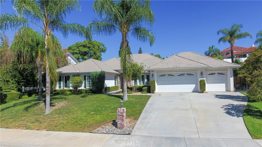 Property Photo:  690 Bradbury Drive  CA 92374 