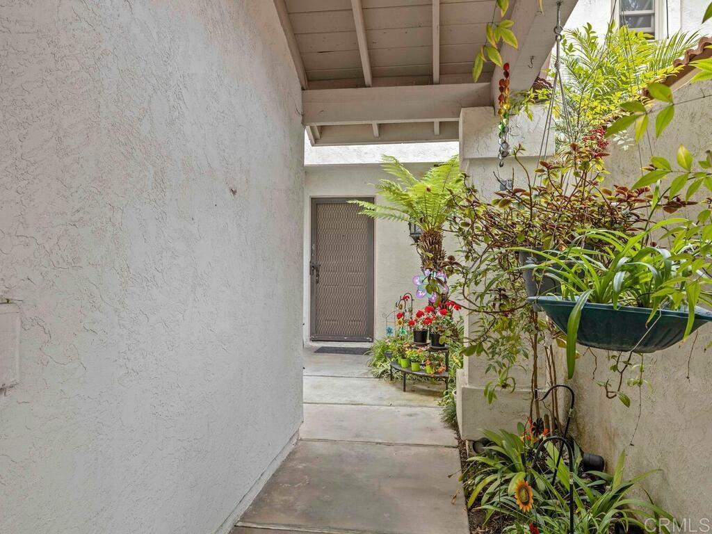 Property Photo:  3106 Avenida Christina  CA 92009 