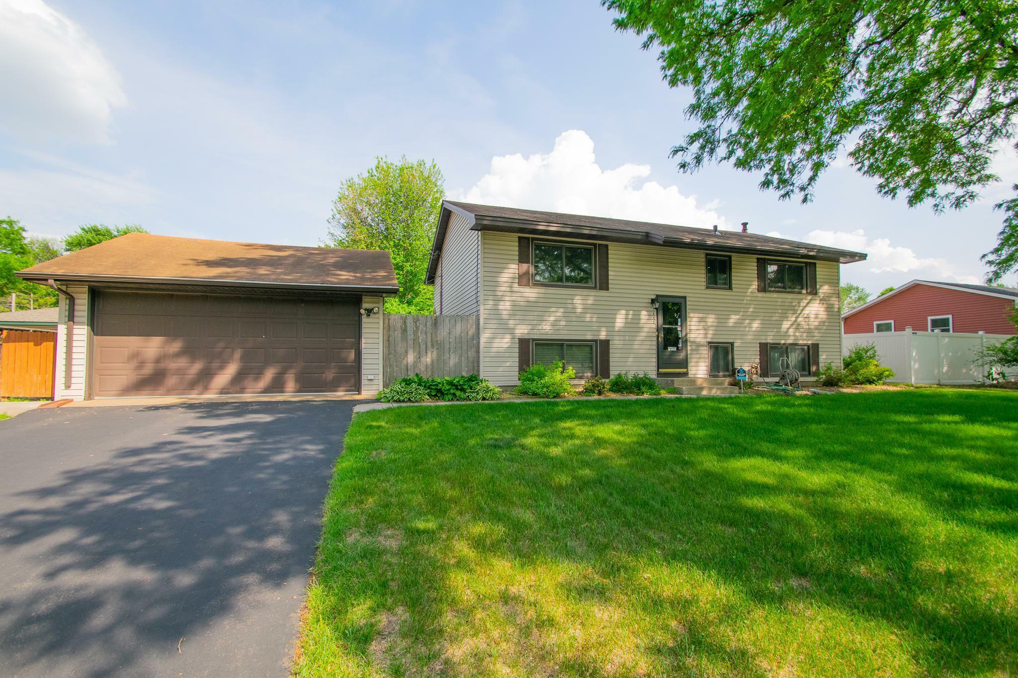 Property Photo:  7840 Sierra Parkway  MN 55444 