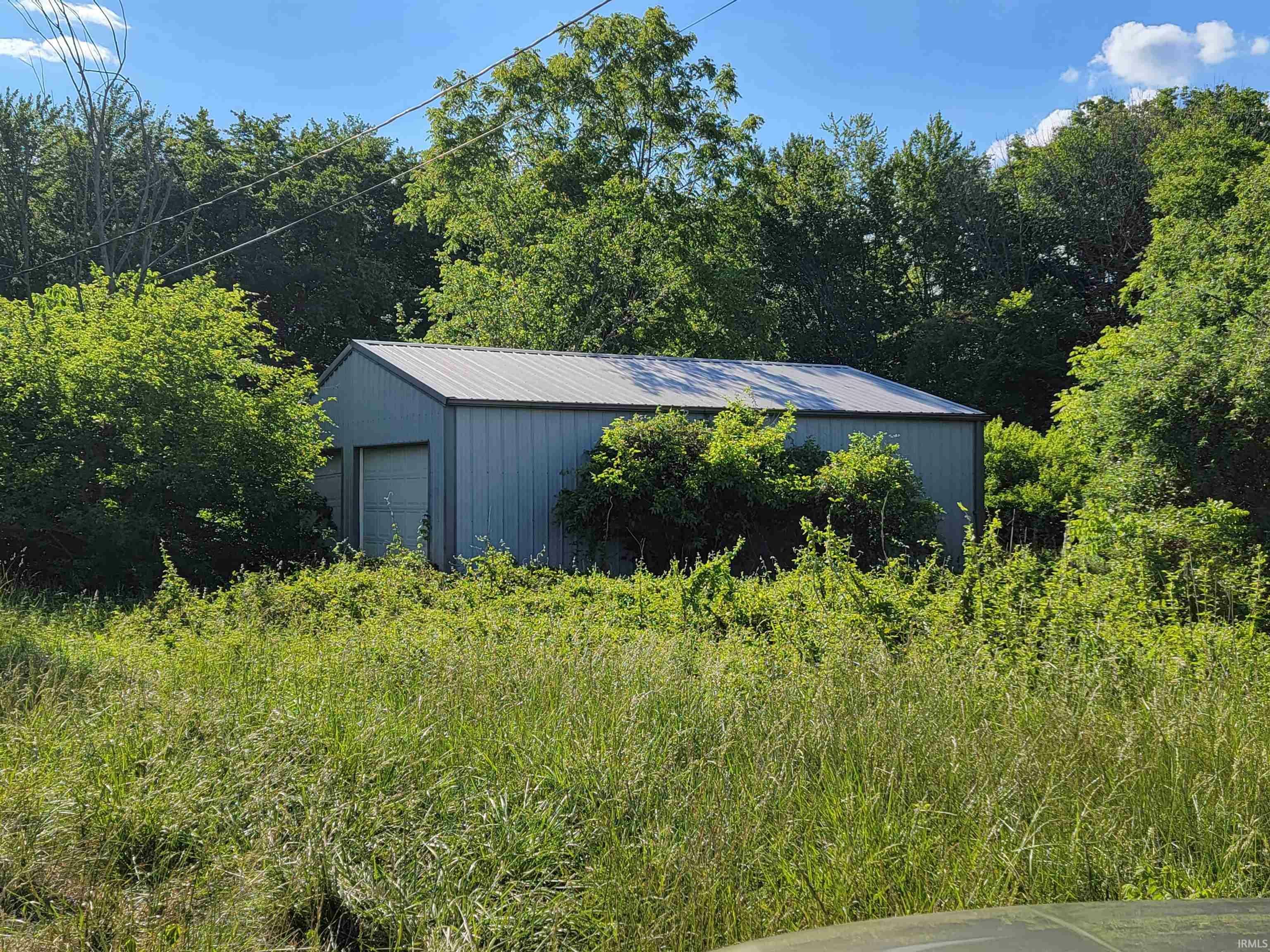 Property Photo: 2321 N County Road 700 E Road IN 47598