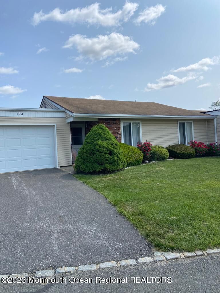 Property Photo:  16A Basswood Plz  NJ 08831 