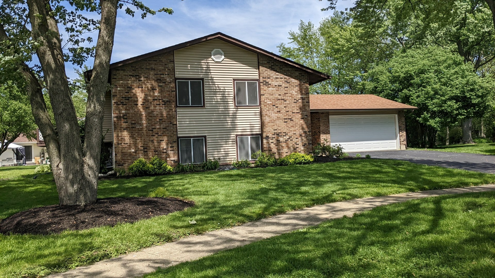 Property Photo: 6935 Glenn Court IL 60517