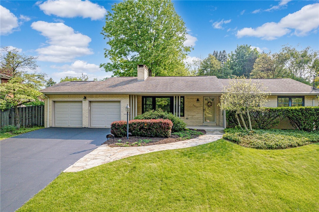Property Photo: 2327 Saunders Station Road PA 15146