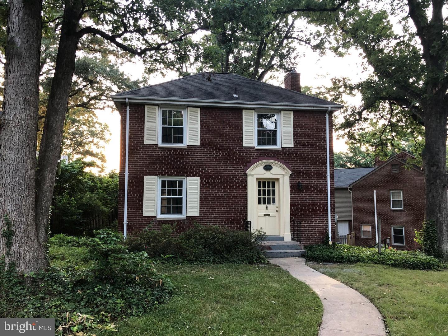2301 Valley Drive  Alexandria VA 22302 photo