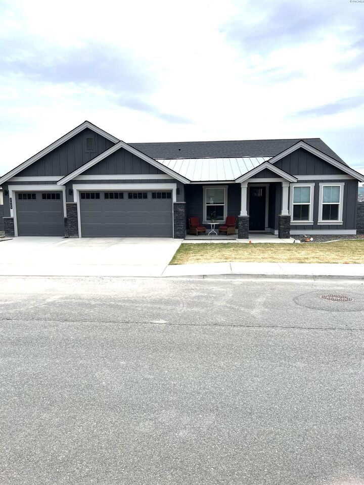 2425 Legacy Ln.  Richland WA 99352 photo