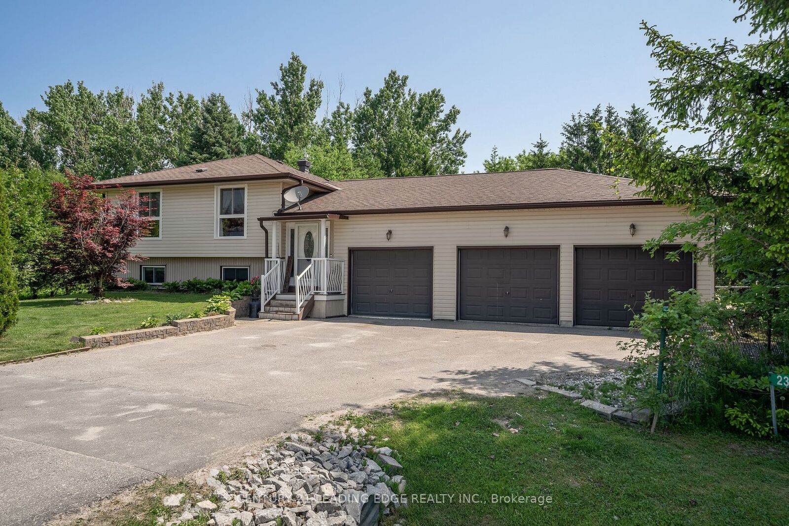 Property Photo:  21 Sparrow Crt  ON K0M 2C0