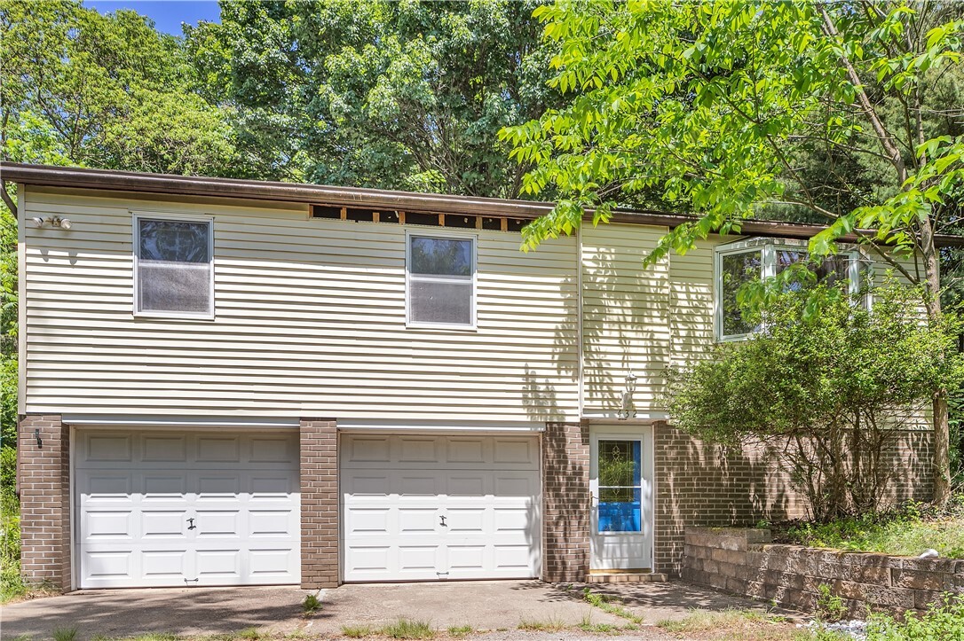 Property Photo:  432 Karpaw Ln  PA 15613 