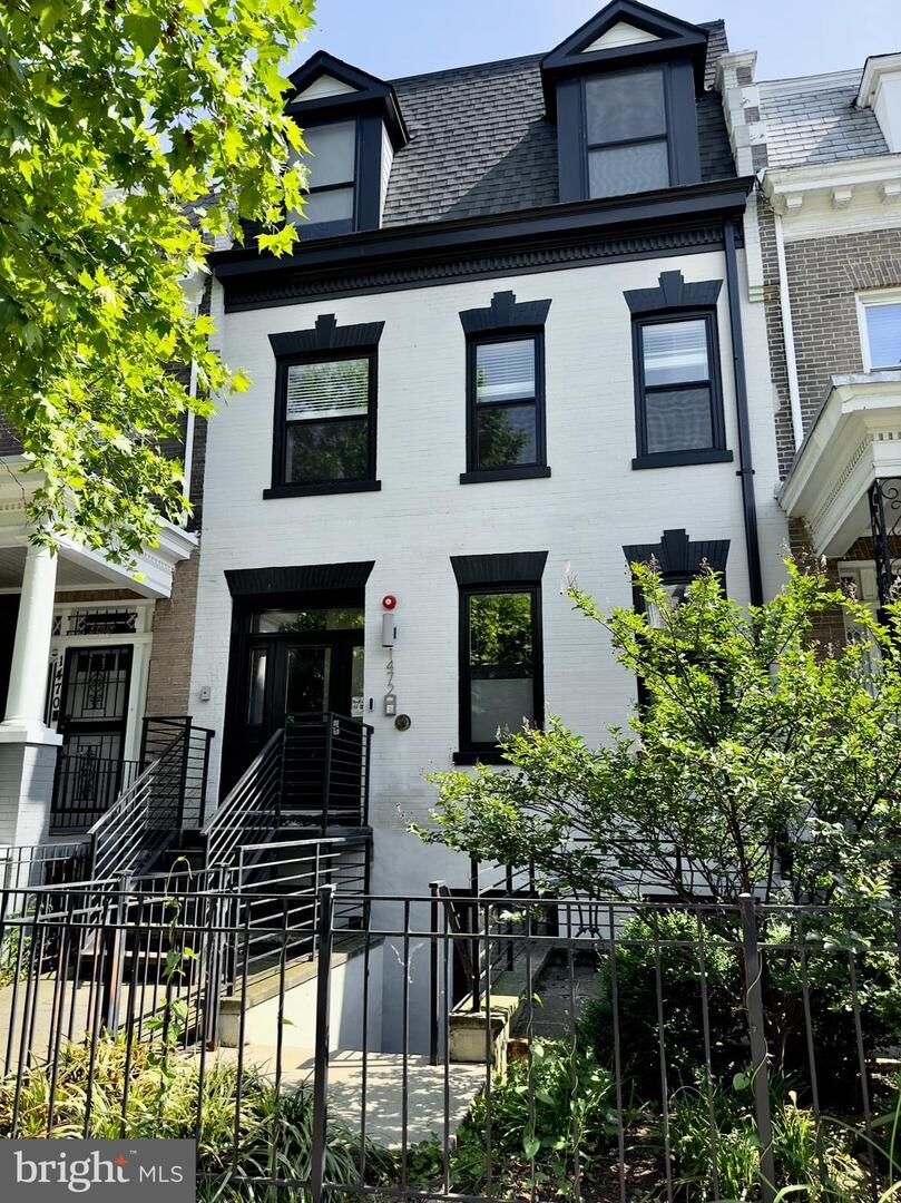 Property Photo: 1472 Harvard Street NW 1 DC 20009